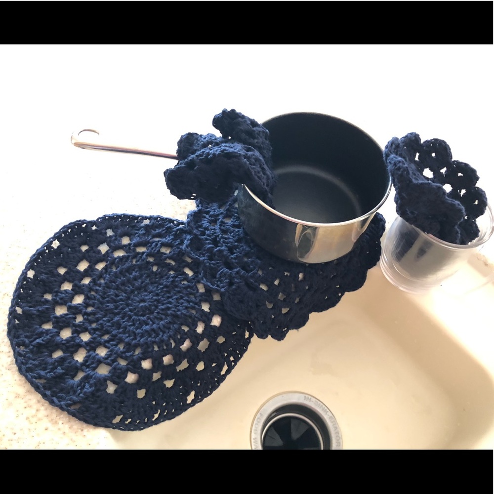 BEAUTIFY YOUR KITCHEN with 100% cotton 4-in-1 sets